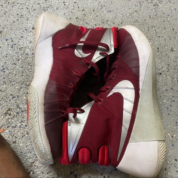 Nike Hyperdunks Retro - Picture 6 of 9